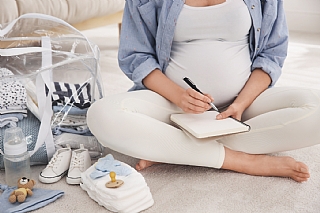 מה לקחת לבית החולים לקראת הלידה?